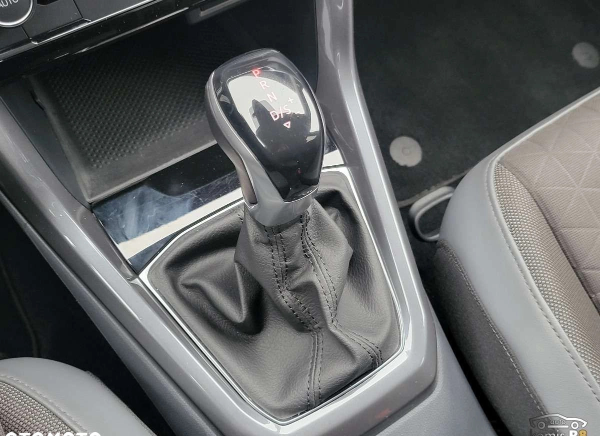 Volkswagen T-Cross cena 76900 przebieg: 41914, rok produkcji 2019 z Podkowa Leśna małe 631